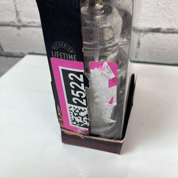 Cole & Mason Precision Salt & Pepper Mill Set Acrylic Gift Set NWT - Picture 6 of 10